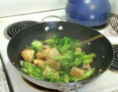 Dinner Fast: Chicken Broccoli Stir-Fry