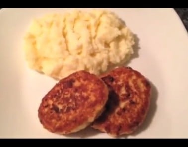 Ground Chicken Cutlets – Kotlyeti and Mashed Potatoes!