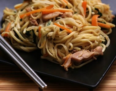 How to make Chinese Chicken Stir Fry Noodles – Chow Mein