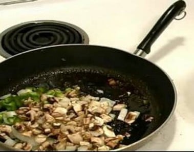 Chicken Cacciatore Recipe : Sauté the Vegetables in Chicken Cacciatore Recipe