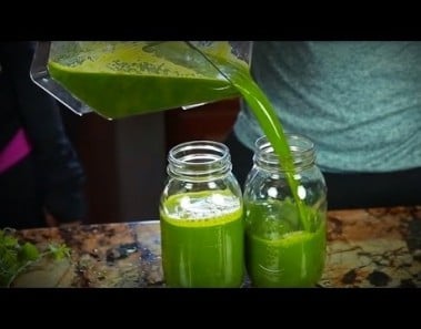 What I REALLY eat for breakfast (hint: it’s NOT just juice)