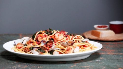 Emeril’s Shrimp, Clams, Kale and Pasta – Emeril Lagasse