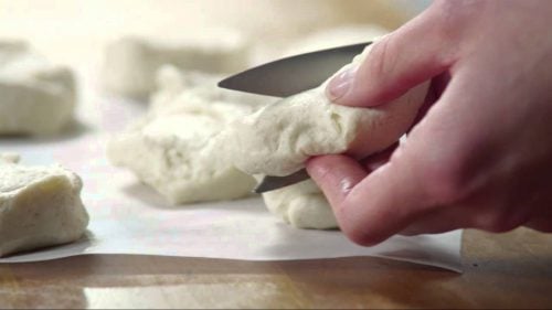 Gooey Monkey Bread: The Perfect Breakfast or Dessert Recipe!