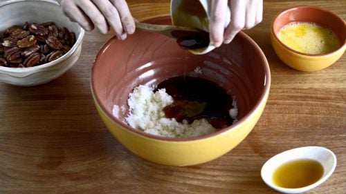 How to Make Pecan Pie