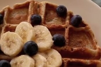 Healthy 5 Ingredient Waffle Recipe!