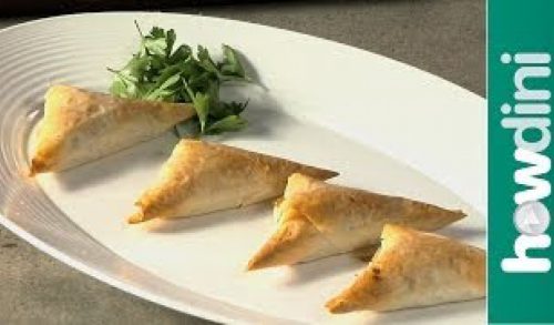 Appetizer recipes: How to make cheese and onion pastry appetizers