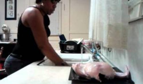 Aunt Minnie’s How To: Baked Whole Chicken