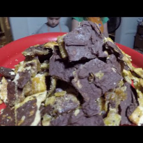 Christmas Crack Recipes (Saltine Toffee Candy — Yum!)
