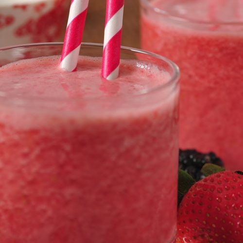 Fruit Smoothies Recipe Demonstration – Joyofbaking.com