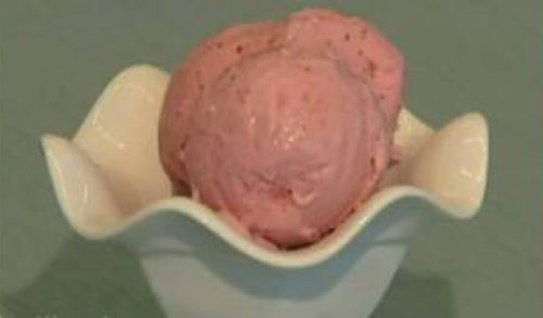 Healthy Makeover: Strawberry Ice Cream