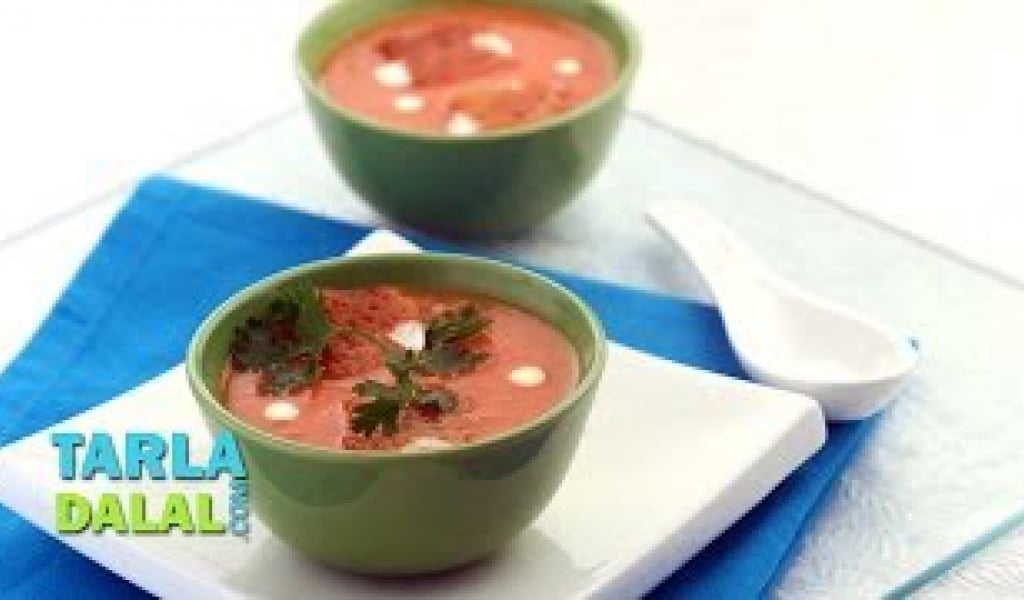 Healthy Tomato Soup (Low Calorie) by Tarla Dalal