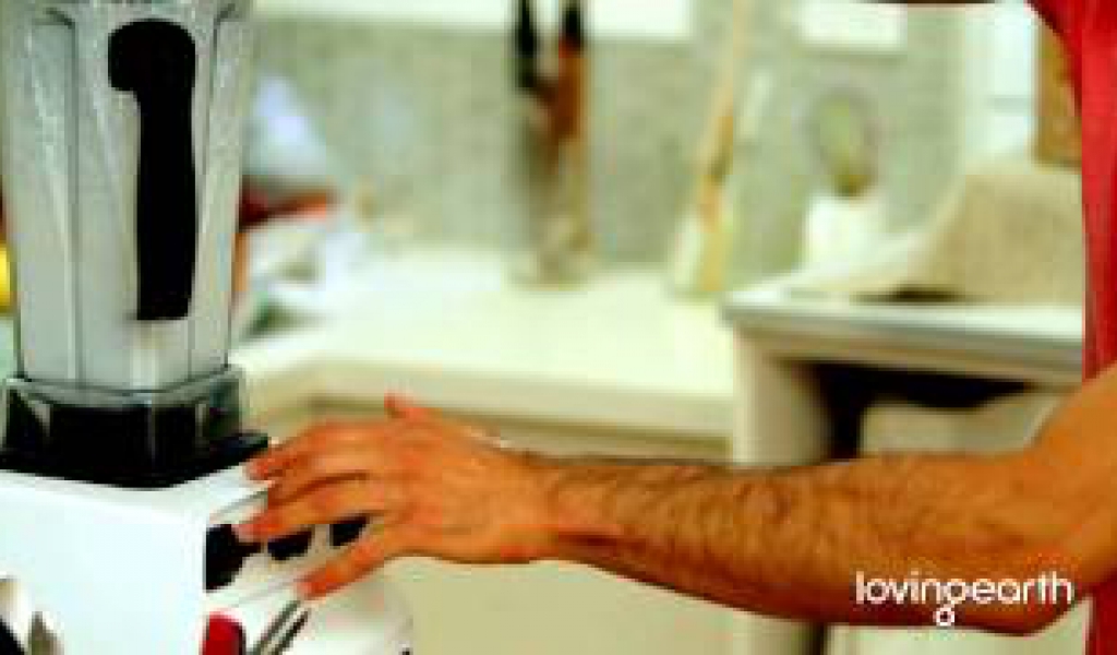 How To Make Easy Raw Food Recipes : Making Desserts