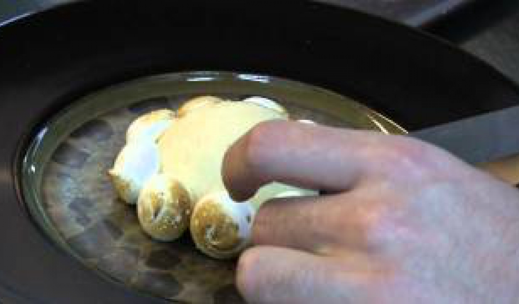 Pastry making at SPOON by Alain Ducasse in Hong Kong