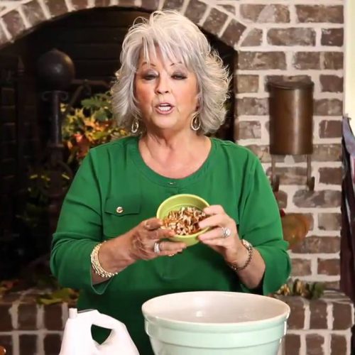 Paula Deen Makes Cookies