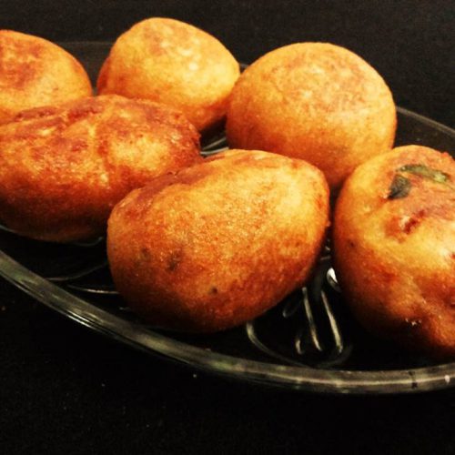 Potato Bread Rolls Recipe (ब्रेड रोल) (Indian Vegetarian Appetizers) by Kiran’s Recipe