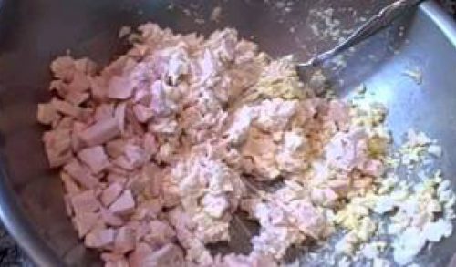 Quick & Easy Homemade Chicken Salad