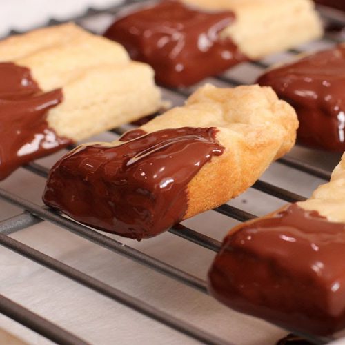 Shortbread Cookie Recipe – Laura Vitale – Laura in the Kitchen Episode 255