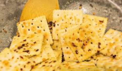 Spicy Ranch Crackers | Brilliantly Bland Recipes
